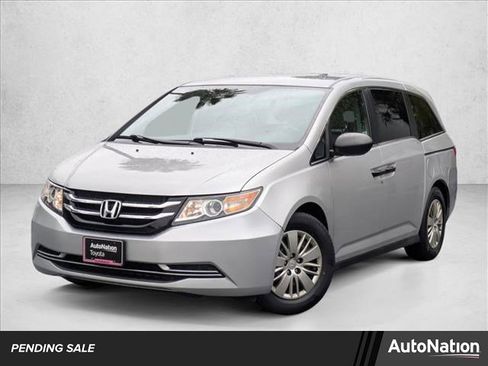 Used 2015 Honda Odyssey LX image 1