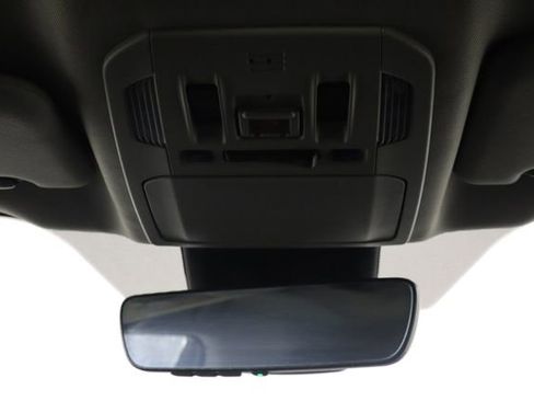 Used 2022 Toyota Highlander XLE FWD image 29