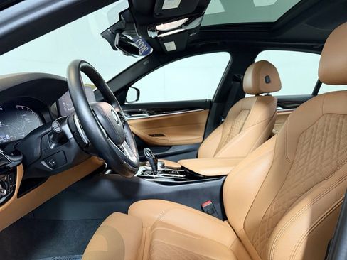 Used 2022 BMW 530i xDrive w/ Convenience Package image 14