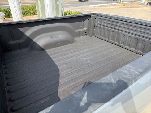 Used 2024 RAM 2500 Tradesman w/ Chrome Appearance Group AWD/4WD image 15