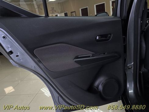 Used 2019 Nissan Kicks S FWD image 13