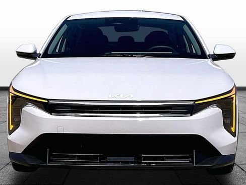 Used 2025 Kia K4 FWD image 3