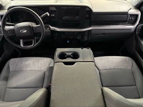 Used 2024 Ford F250 XLT w/ FX4 Off-Road Package image 2