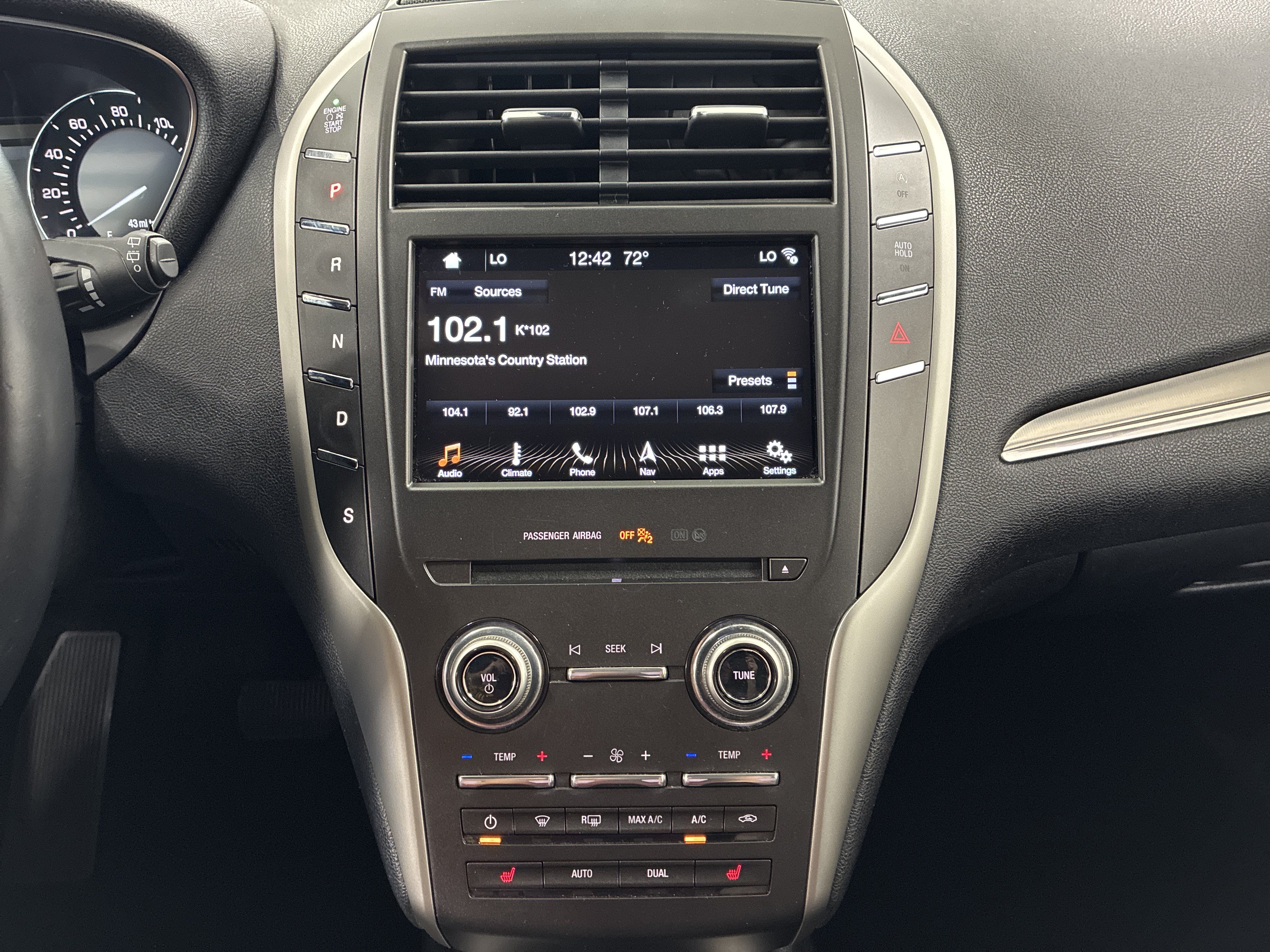 Used 2017 Lincoln MKC Select w/ Select Plus Package FWD image 27