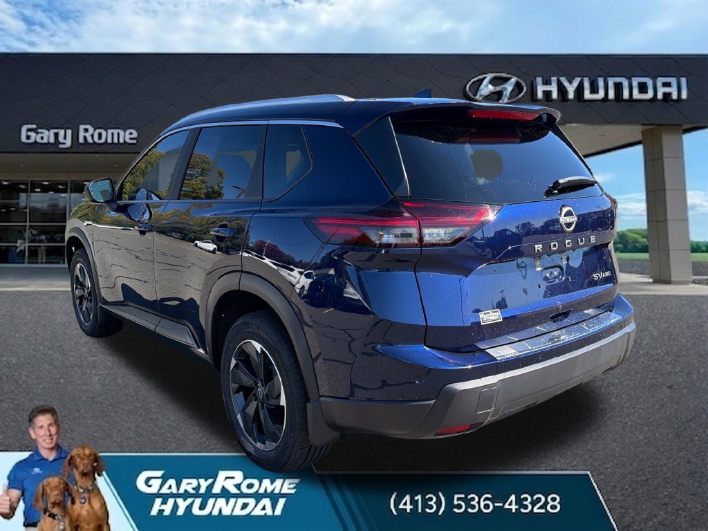 Used 2024 Nissan Rogue SV w/ SV Premium Package AWD/4WD image 3