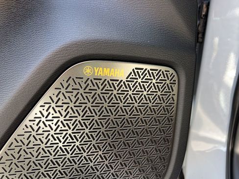 New 2026 Mitsubishi Outlander SE image 19