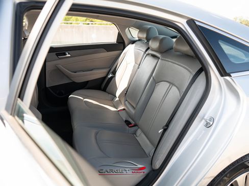 Used 2017 Hyundai Sonata SE image 16