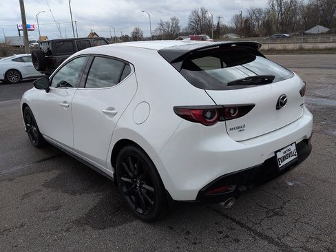 New 2026 MAZDA MAZDA3 Hatchback w/Premium Plus Pkg image 5