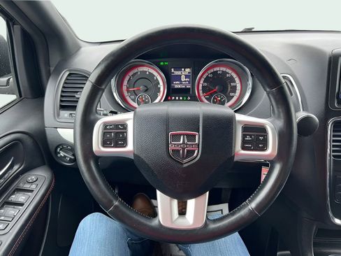 Used 2019 Dodge Grand Caravan GT FWD image 22