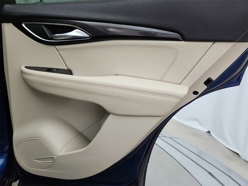 Used 2023 Buick Envision Preferred image 47