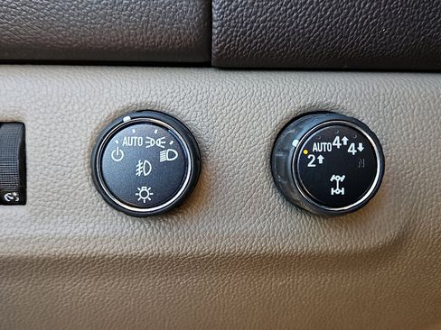 Used 2018 GMC Canyon SLT w/ Trailering Package image 13