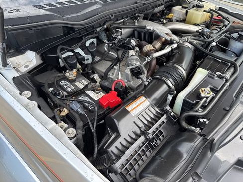 Used 2022 Ford F450 Lariat image 35