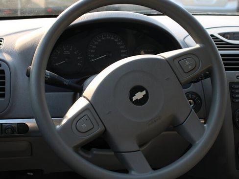 Used 2004 Chevrolet Malibu LS FWD image 16