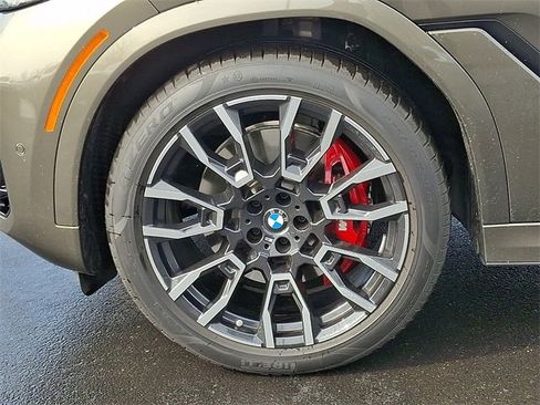 Used 2025 BMW X6 xDrive40i w/ Executive Package image 8