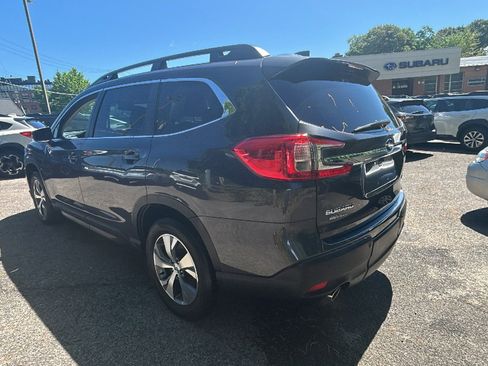 Used 2023 Subaru Ascent Premium w/ Convenience Package AWD/4WD image 4