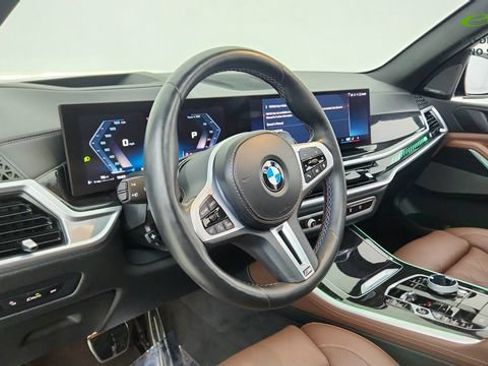 Used 2025 BMW X5 M60i AWD/4WD image 20