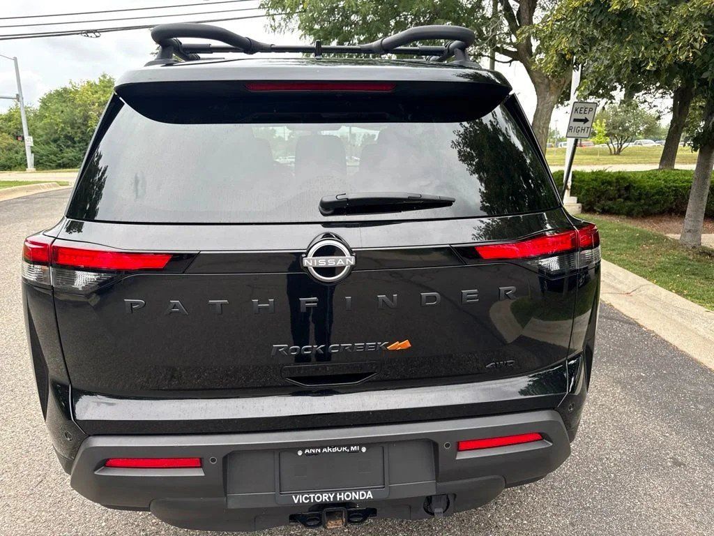 Used 2025 Nissan Pathfinder Rock Creek AWD/4WD image 9