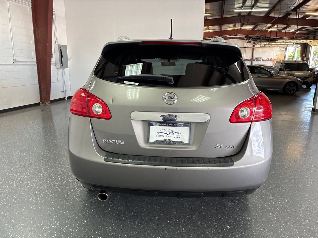 Used 2013 Nissan Rogue SL AWD/4WD image 5