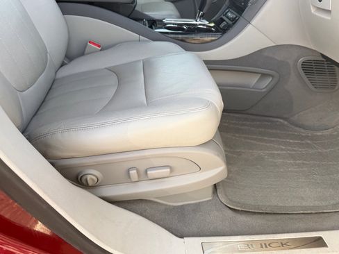 Used 2016 Buick Enclave Leather image 12