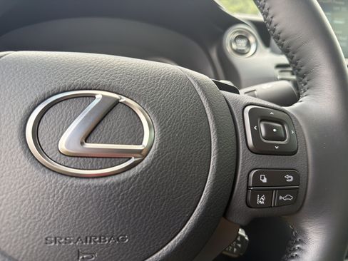 Used 2025 Lexus IS 350 F Sport RWD image 11