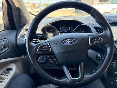 Used 2019 Ford Escape SEL AWD/4WD image 13