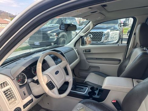 Used 2012 Ford Escape XLS image 8