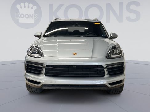 Used 2023 Porsche Cayenne Platinum Edition image 8