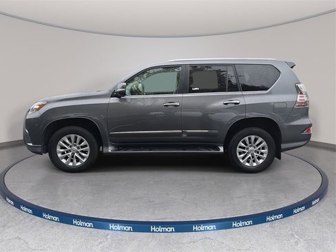 Used 2015 Lexus GX 460 image 9