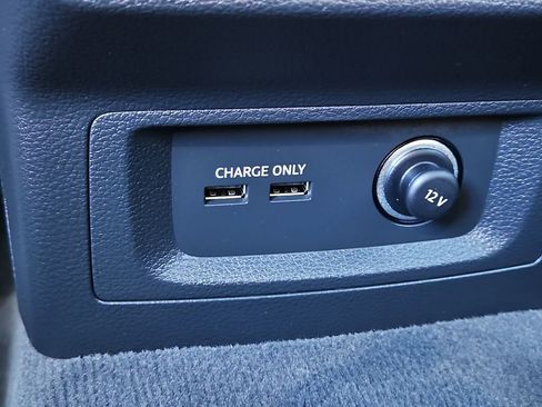 Used 2025 Audi SQ5 Premium Plus w/ Premium Plus Package image 24