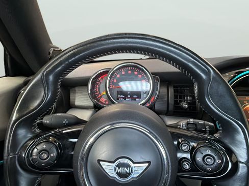 Used 2018 MINI Cooper S FWD image 30
