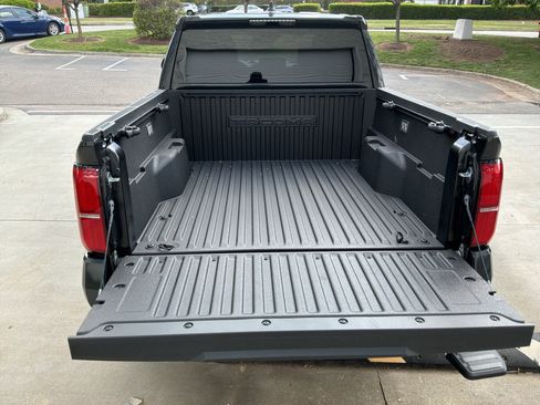 Used 2026 Toyota Tacoma TRD Sport image 31