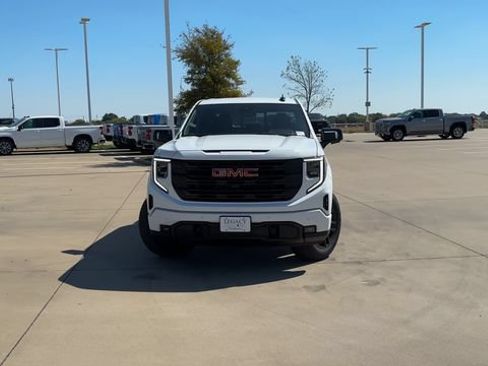 New 2026 GMC Sierra 1500 Elevation w/ Preferred Package AWD/4WD image 4