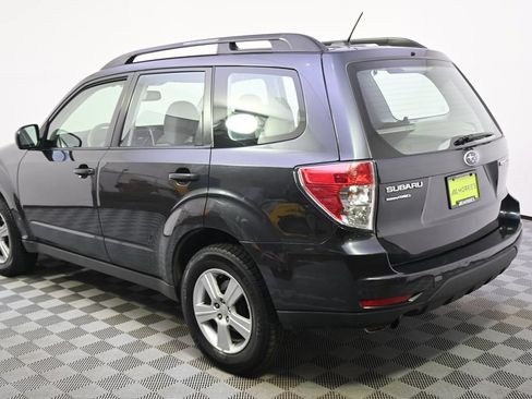 Used 2013 Subaru Forester 2.5X w/ Alloy Wheel Pkg AWD/4WD image 3