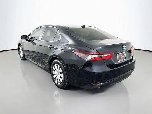 Used 2021 Toyota Camry LE image 7