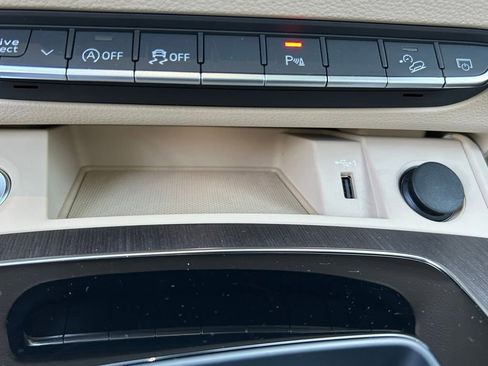 Used 2022 Audi Q5 2.0T Premium Plus w/ Premium Plus Package image 39