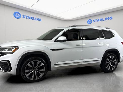 Used 2022 Volkswagen Atlas SEL Premium image 2