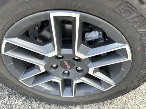 Used 2026 GMC Terrain AT4 w/ Convenience Package III AWD/4WD image 20