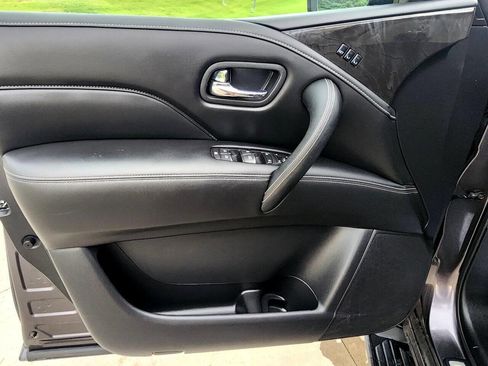 Used 2024 INFINITI QX80 Luxe image 13