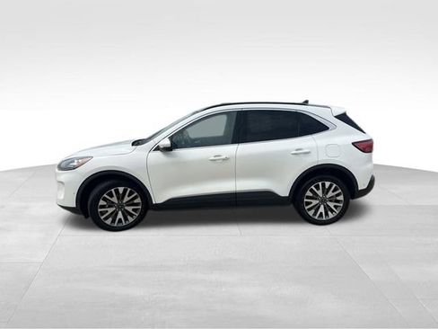 Used 2020 Ford Escape Titanium w/ Titanium Premium Package 2.0 AWD/4WD image 3