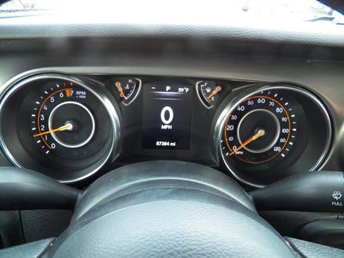 Used 2022 Jeep Wrangler Sport image 22