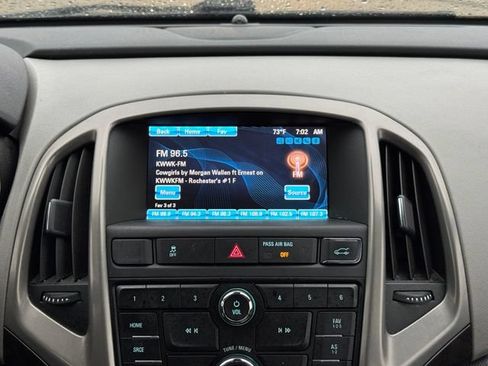 Used 2014 Buick Verano FWD image 3