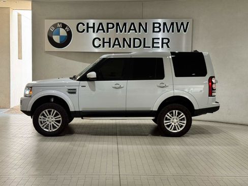 Used 2016 Land Rover LR4 HSE LUX AWD/4WD image 3