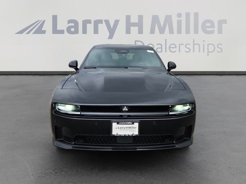 New 2025 Dodge Charger R/T w/ Quick Order Package 25M R/T image 9