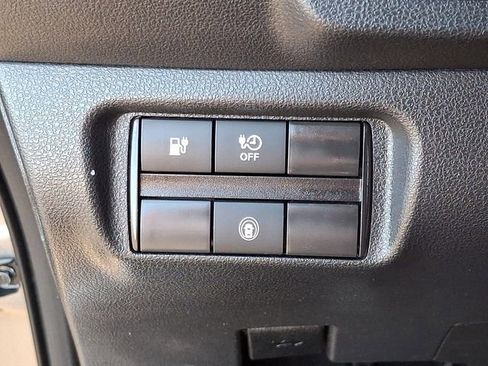 Used 2023 Nissan Leaf S image 25