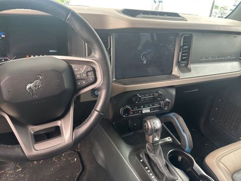 Used 2024 Ford Bronco Wildtrak AWD/4WD image 8