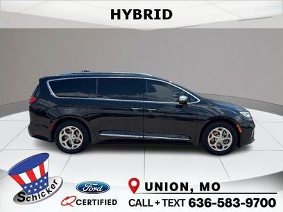 Used 2021 Chrysler Pacifica Limited w/ Premium & Safety Sphere Group