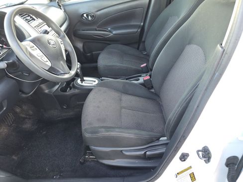 Used 2018 Nissan Versa SV image 10