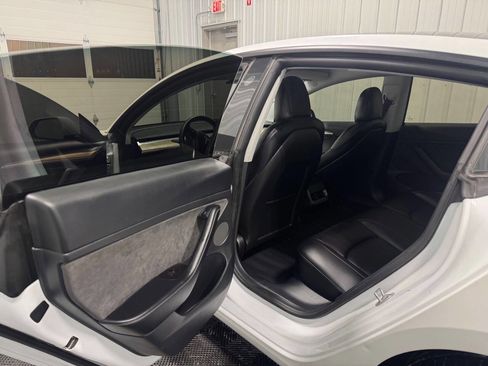 Used 2021 Tesla Model 3 Long Range image 13