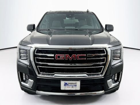 Used 2023 GMC Yukon XL SLT w/ SLT Luxury Package AWD/4WD image 2