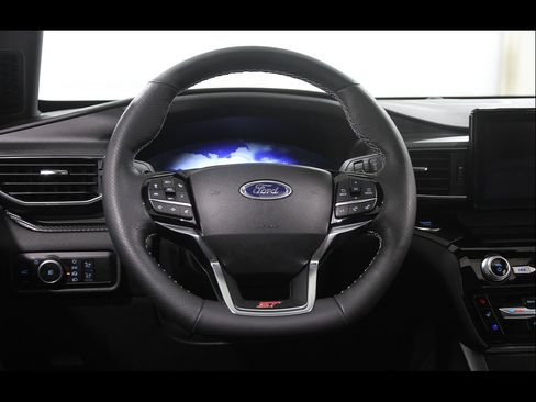 Used 2023 Ford Explorer ST w/ Equipment Group 401A AWD/4WD image 7